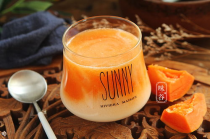 冰镇牛奶，夏日里的清凉解暑神器！健康美味两不误